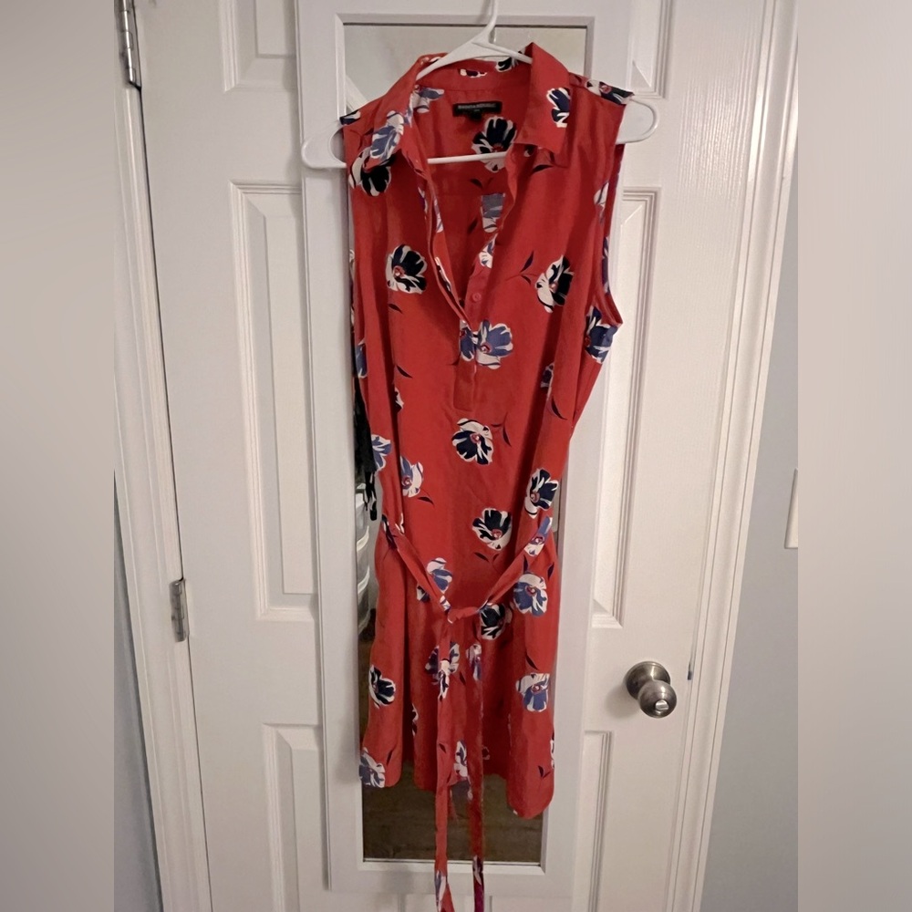 Women’s Banana Republic sleeveless summer dress - size 10